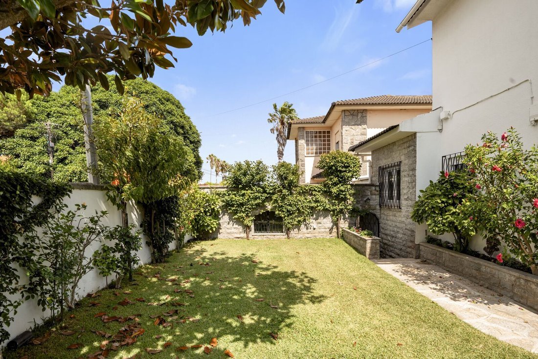 Villa in Cascais e Estoril, Lisbon, Portugal 2 - 18666638