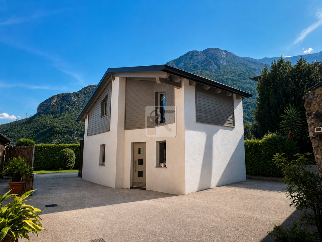 Villa in Arco, Trentino – Alto Adige/Südtirol, Italy 1 - 16399541
