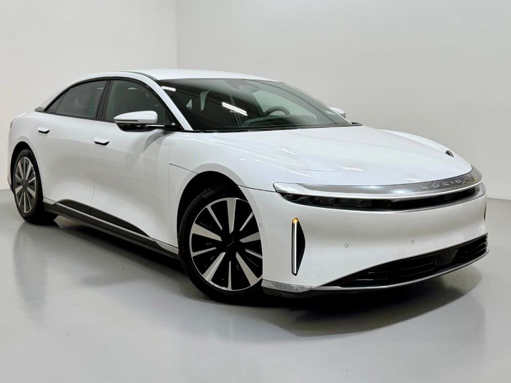 Sedan in Lake Villa, IL, United States 3 - 18670921