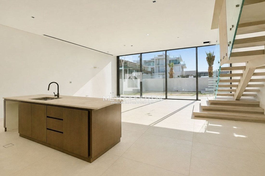 Townhouse in Ras Al Khor Industrial Area, Dubai, United Arab Emirates 2 - 18644602