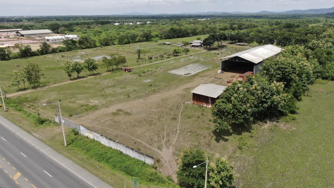 Land in Isidro Ayora, Guayas, Ecuador 2 - 18660459