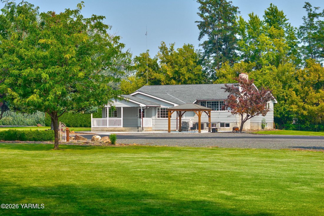 House in Yakima, Washington, United States 3 - 18663252