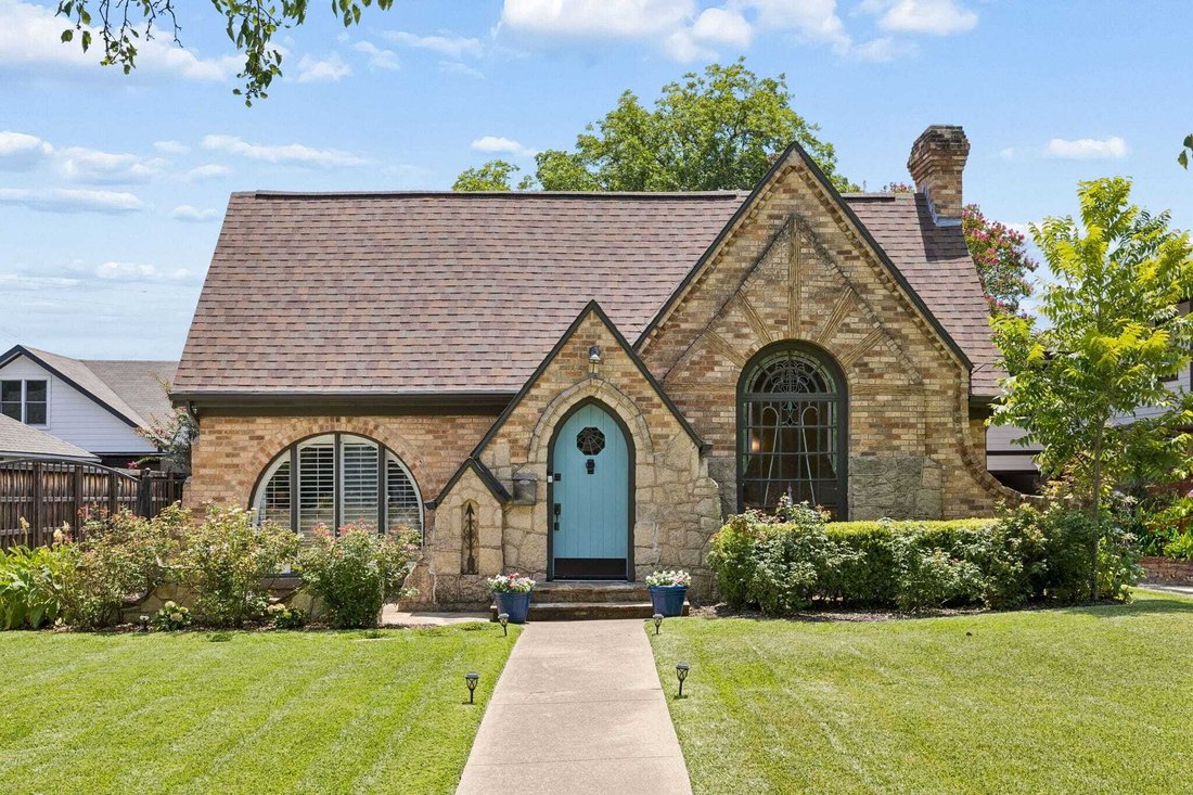 House in Dallas, Texas, United States 1 - 18670365