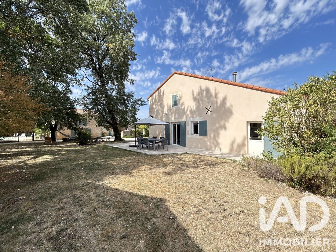 House in Saint-Julien-l'Ars, Nouvelle-Aquitaine, France 4 - 18668206