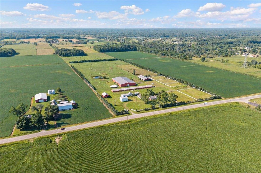 House in China Township, Michigan, United States 3 - 18670310