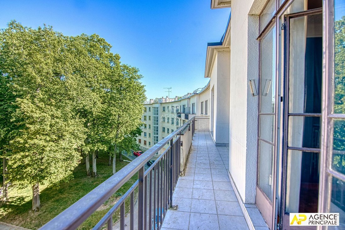 Apartment in Domaine National du Château, Versailles, France 1 - 18662524