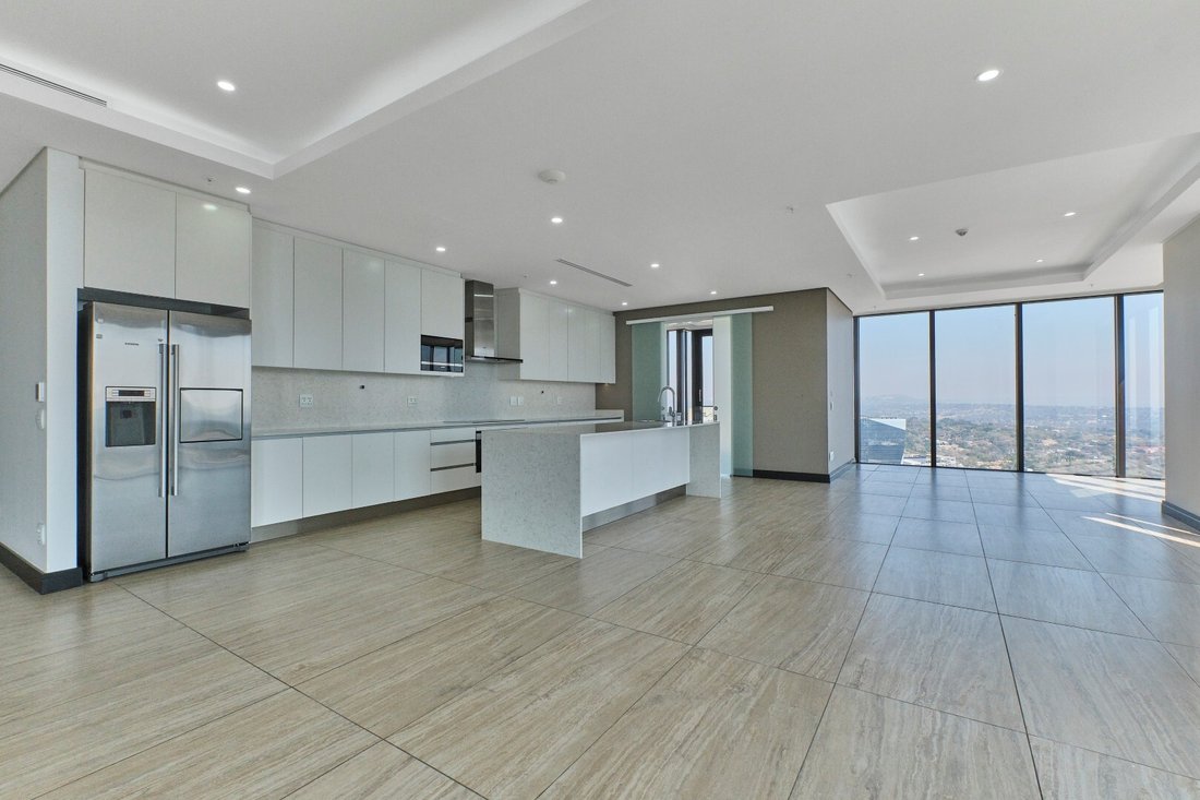 Apartment in Illovo, Chislehurston, Gauteng 4 - 18665100