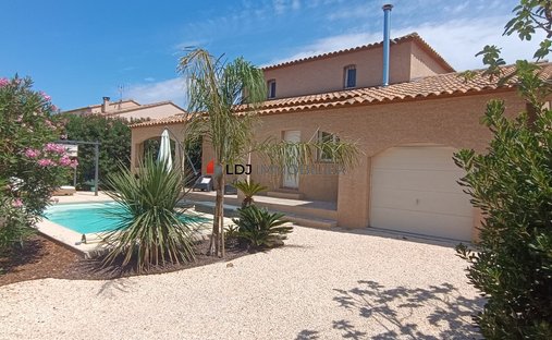 Villa en Sainte-Marie-la-Mer, Occitania, Francia 1