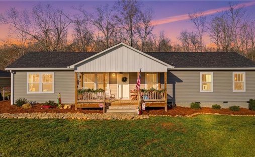 House in Yadkinville, North Carolina, United States 1