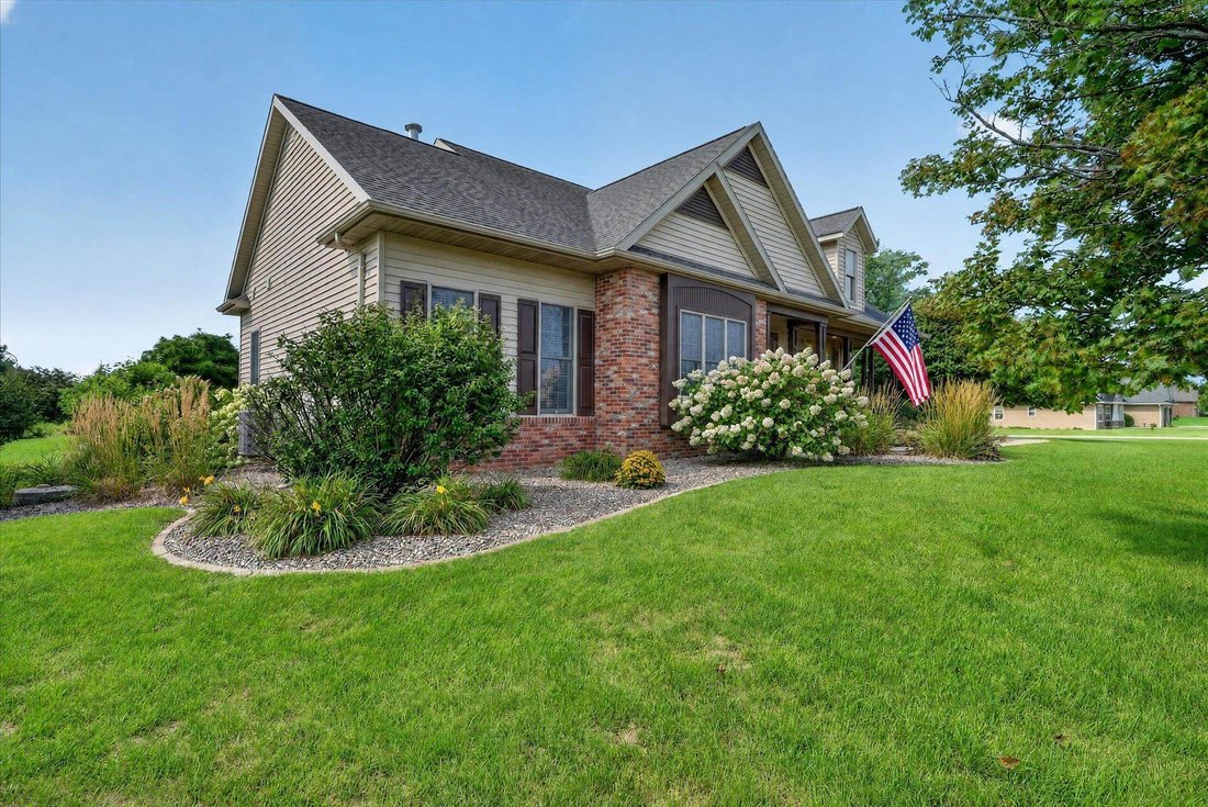 House in Whitewater, Wisconsin, United States 2 - 18668553