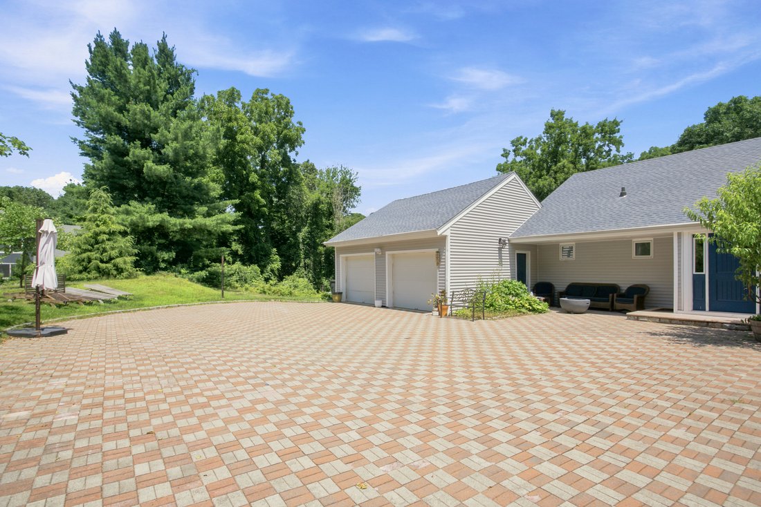 House in Stamford, Connecticut, United States 4 - 18660147