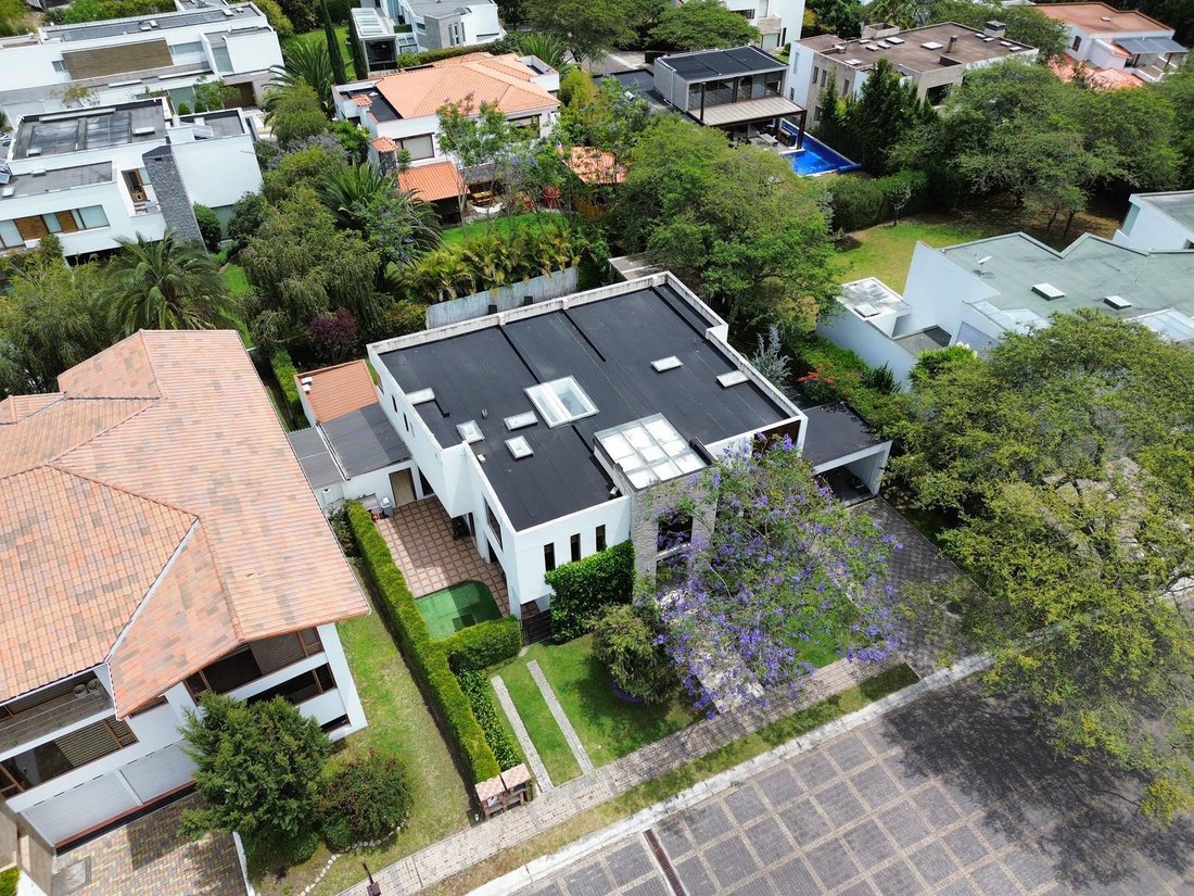 House in Quito, Pichincha, Ecuador 1 - 18660349
