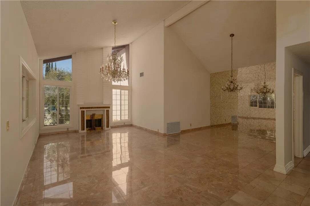 Condo in Los Angeles, California, United States 4 - 18669388