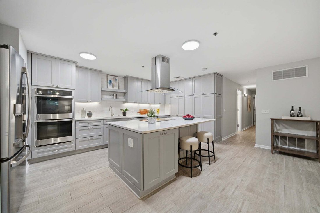 Condo in Winnetka, Illinois, United States 5 - 18670796