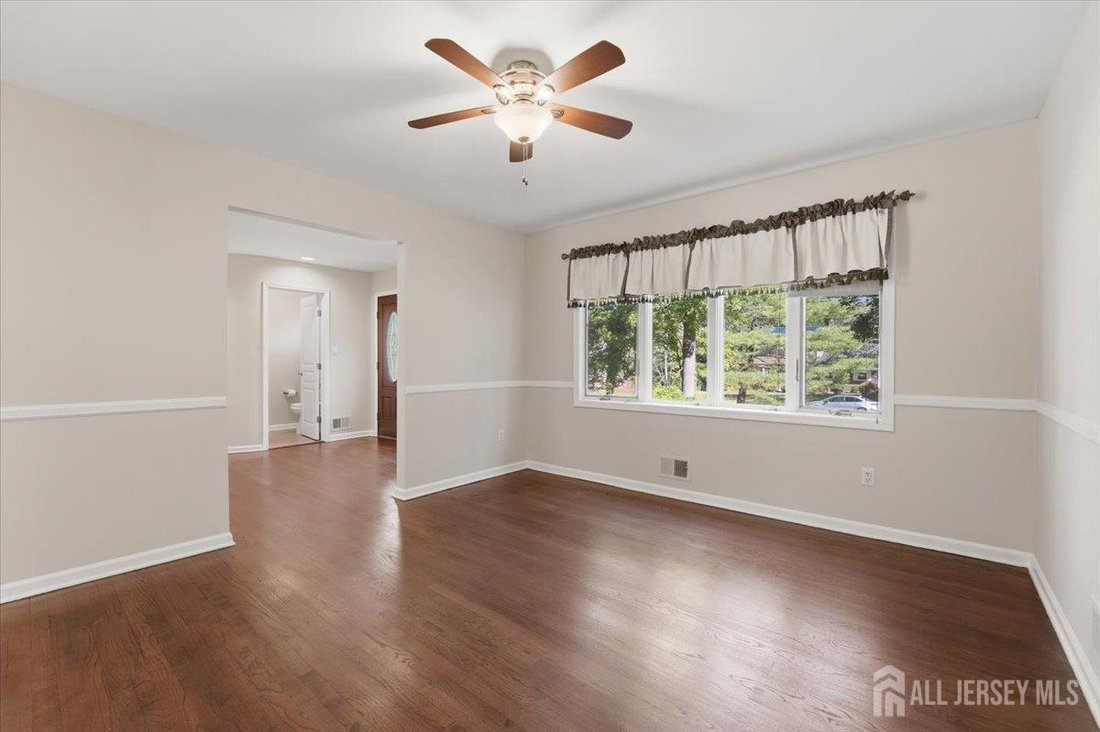 House in Metuchen, New Jersey, United States 5 - 18668551