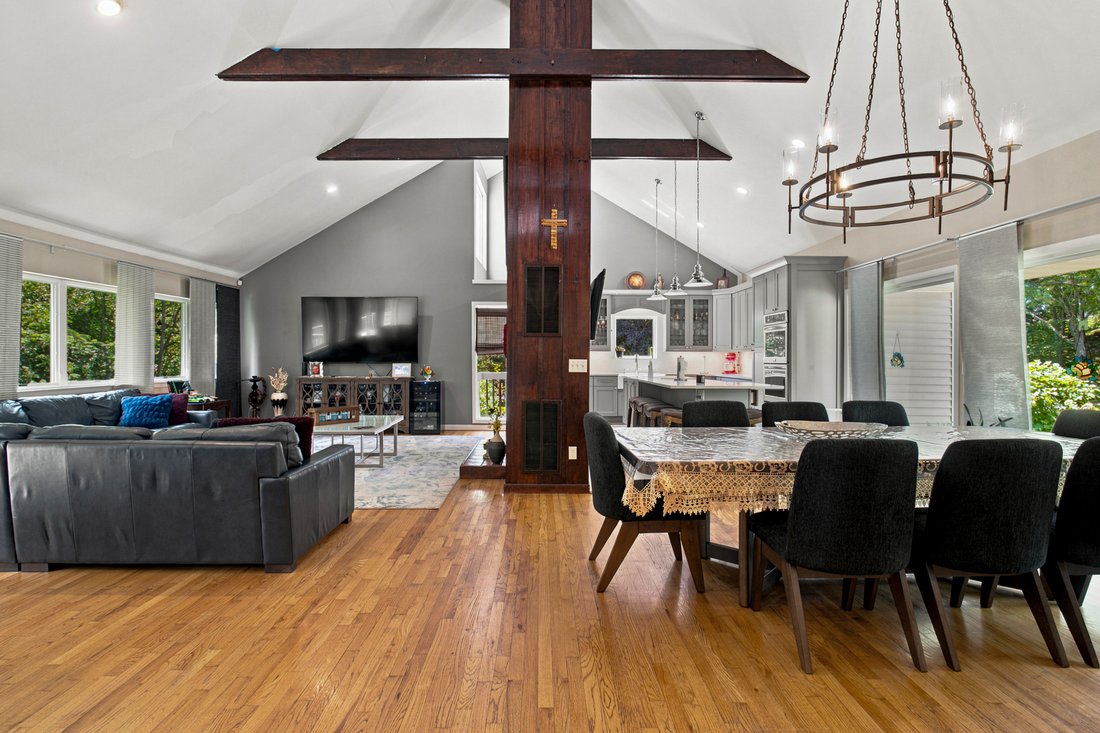 House in Stamford, Connecticut, United States 5 - 18660147
