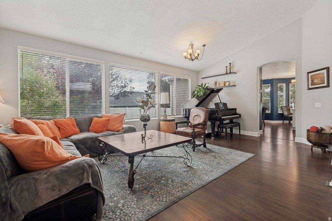 House in West Jordan, Utah, United States 5 - 18662229