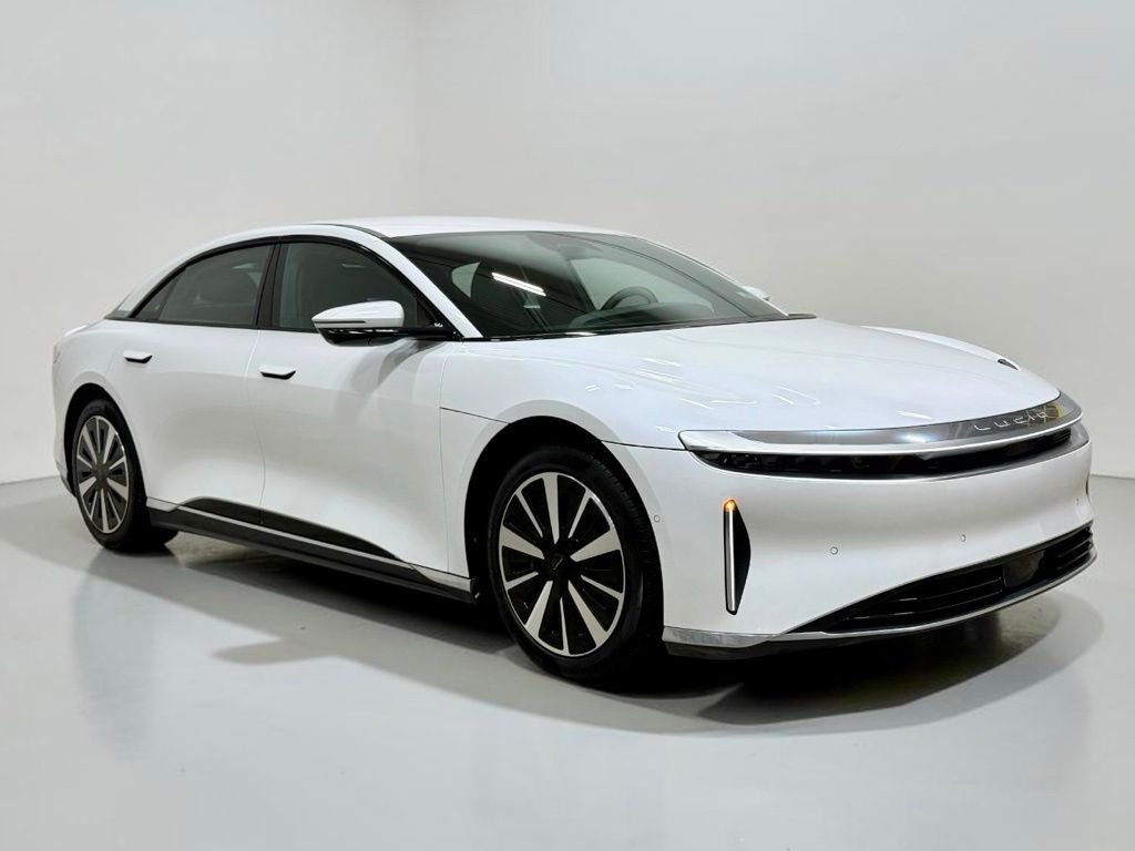 Sedan in Lake Villa, IL, United States 5 - 18670921