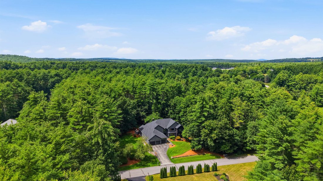 House in Hollis, New Hampshire, United States 2 - 18666009