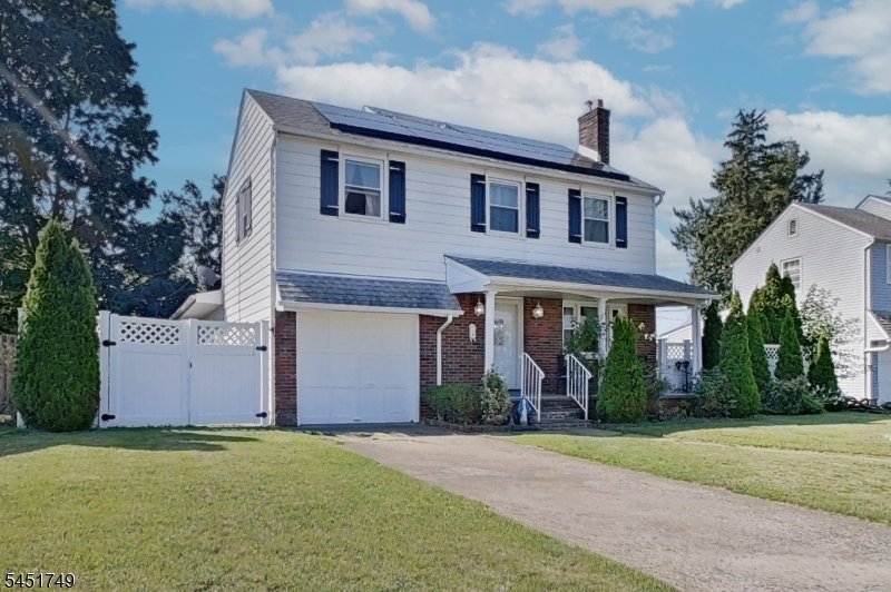 House in Elmwood Park, New Jersey, United States 1 - 18660024