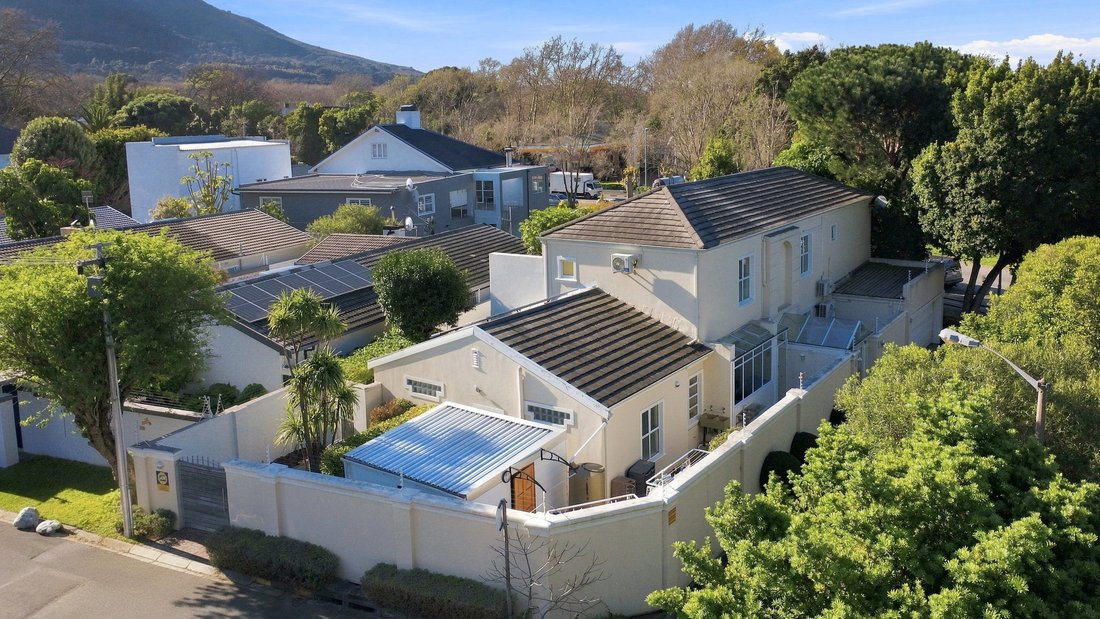 Country House in Newlands, Cape Town, South Africa 1 - 18667219