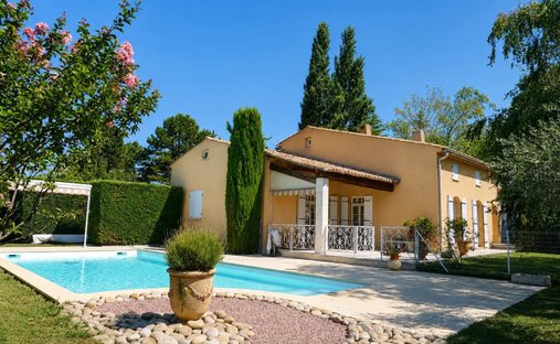 Villa in Pierrelatte, Auvergne-Rhône-Alpes, France 1