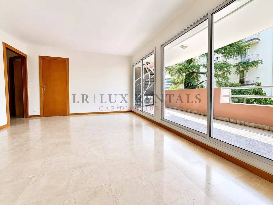 Apartment in Fontmerle, Antibes, France 4 - 17270530