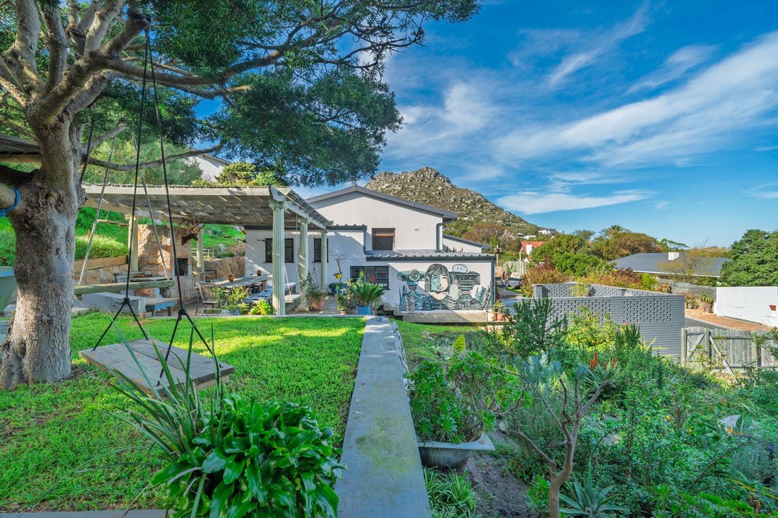 House in Clovelly, Cape Town, South Africa 4 - 18662440