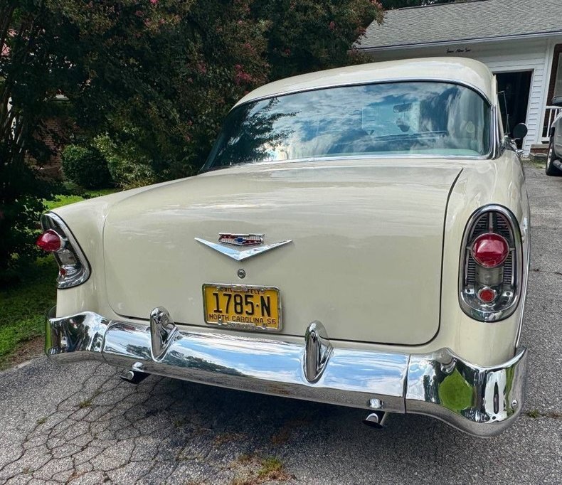 Sedan in Glendale, United States 4 - 18666344