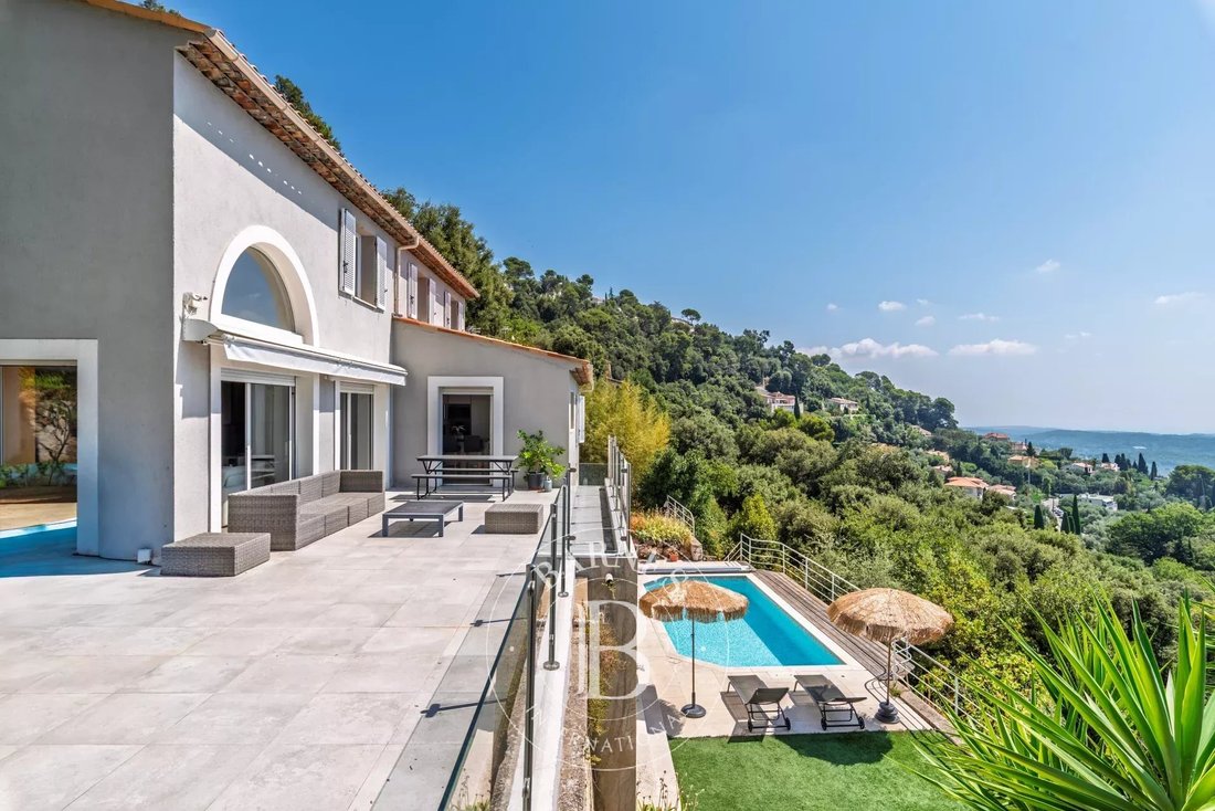 Villa in Grasse, Provence-Alpes-Côte d'Azur, France 1 - 18661017