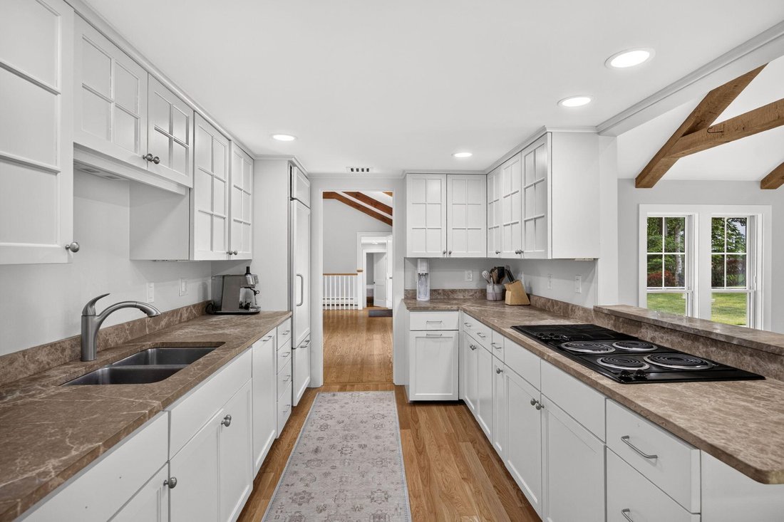 House in Barnstable, Massachusetts, United States 4 - 18659097