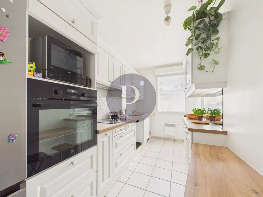 Appartamento a Anatole France, Le Plessis-Robinson, Francia 2 - 18370823
