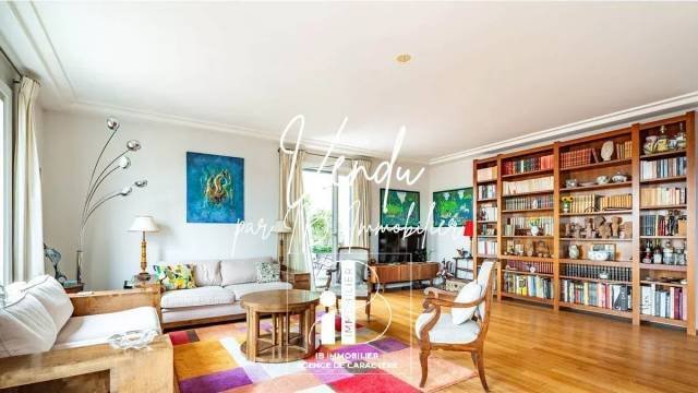 Apartment in Invalides, Paris 7e Arrondissement, Paris 1 - 17291591