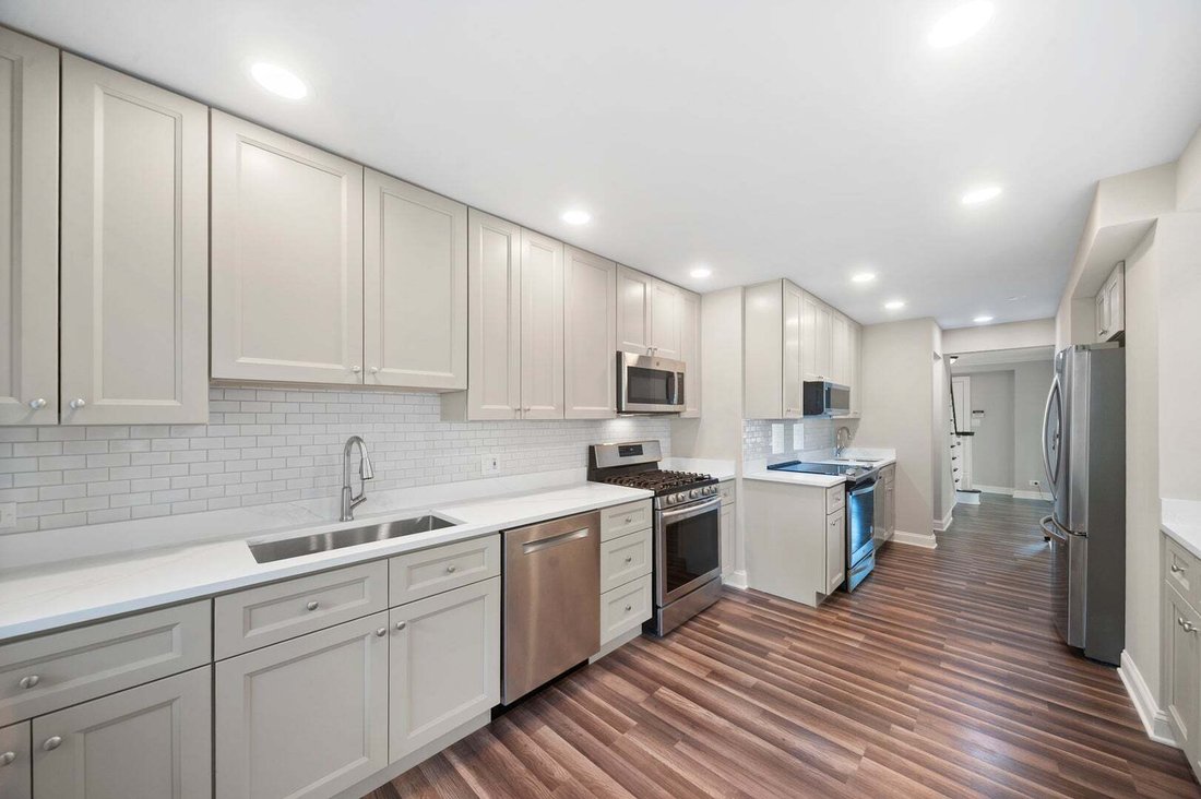 House in Lincolnwood, Illinois, United States 4 - 18663368