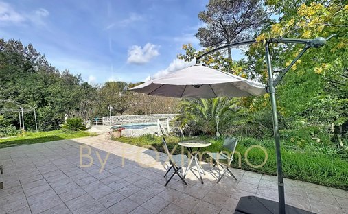 Casa a Nord, Roquefort-les-Pins, Francia 1