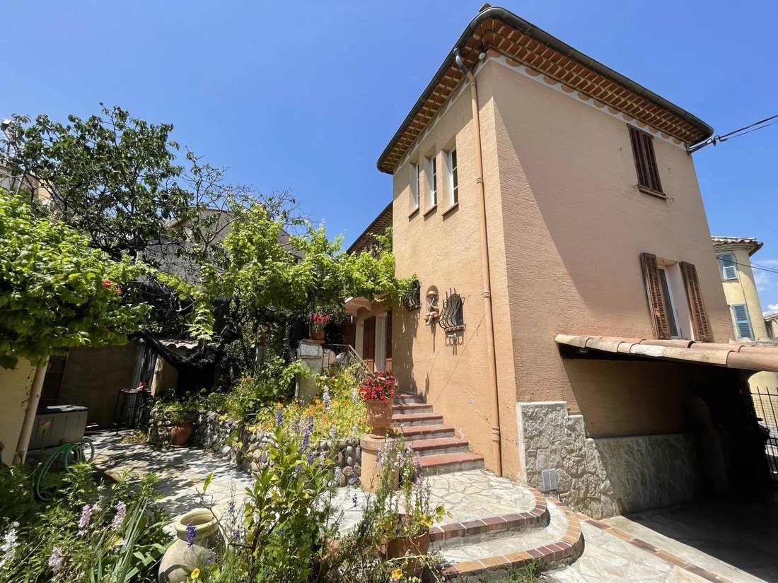 House in Val Fleuri-Montaleigne, Cagnes-sur-Mer, France 1 - 15741261