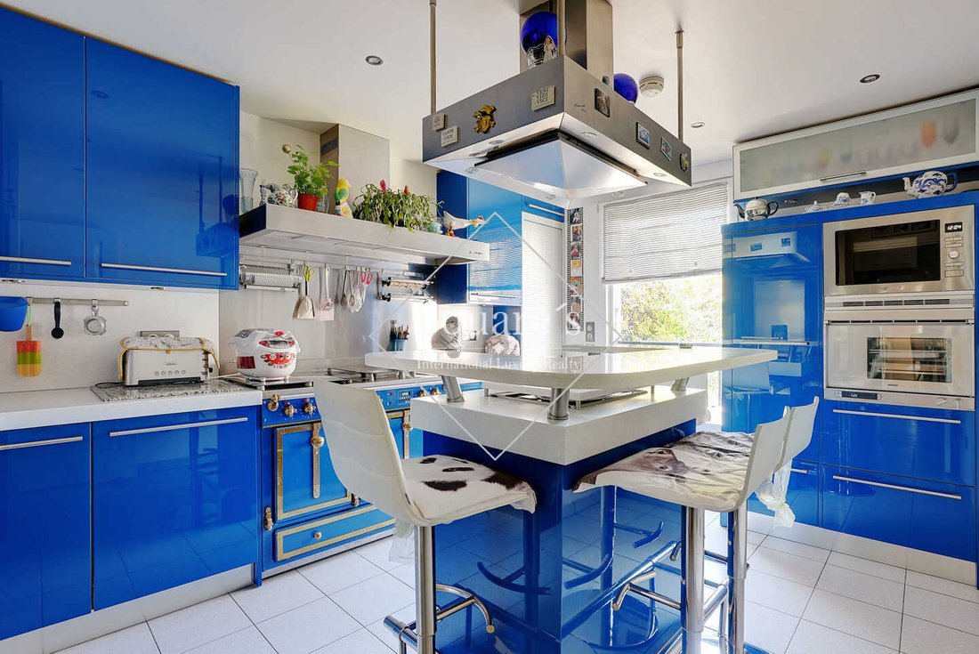 Apartment in La Plaine des Sablons, Neuilly-sur-Seine, France 4 - 18672573