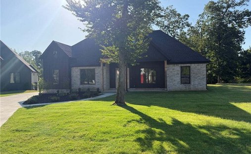 House in Cave Springs, Arkansas, United States 1