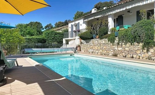 Villa in Carcès, Provence-Alpes-Côte d'Azur, France 1