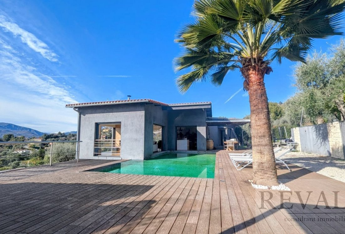 Villa in Castagniers, Provence-Alpes-Côte d'Azur, France 2 - 18668182