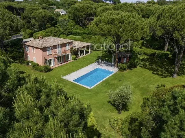 House in Zone Ouest Urbaine, Saint-Tropez, France 3 - 18584134