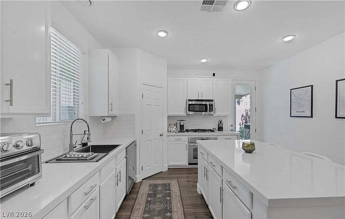 House in Las Vegas, Nevada, United States 3 - 18670659