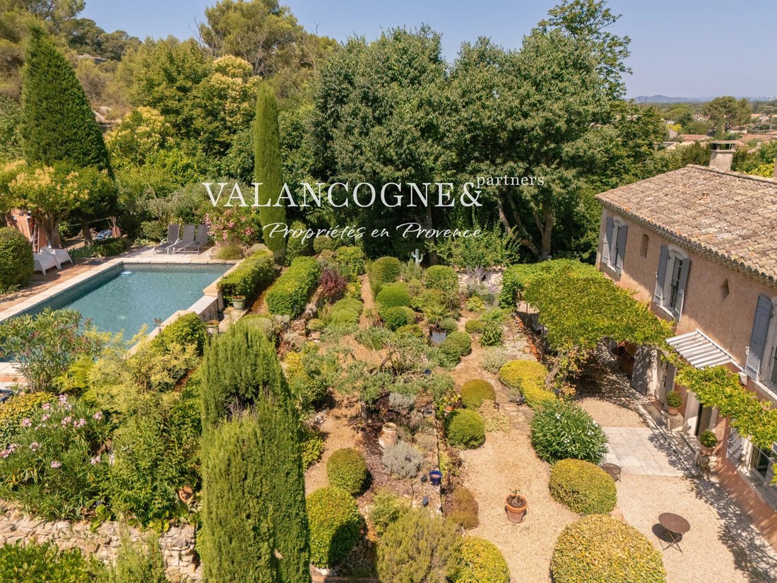 Country House in Saint-Rémy-de-Provence, Provence-Alpes-Côte d'Azur, France 3 - 18517225