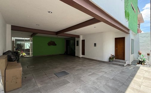 House in Montaña Monarca, Michoacán, Mexico 1