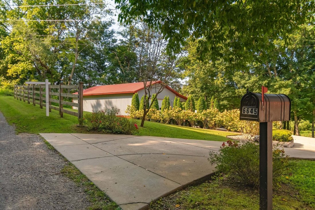 House in Bon Aqua, Tennessee, United States 5 - 18669324