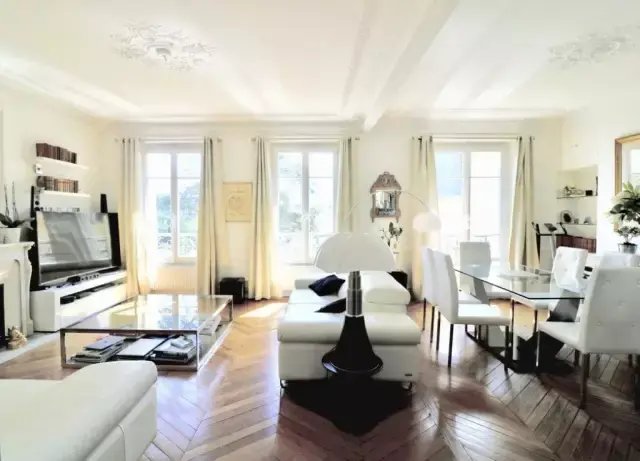 Apartment in La Plaine des Sablons, Neuilly-sur-Seine, France 1 - 15869517