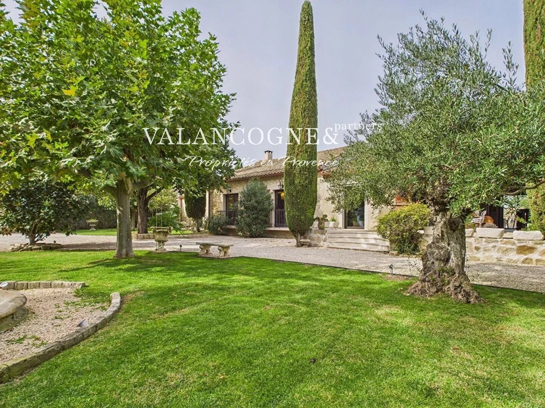 Country House in Mollégès, Provence-Alpes-Côte d'Azur, France 1 - 16541020