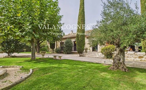 Country House in Mollégès, Provence-Alpes-Côte d'Azur, France 1