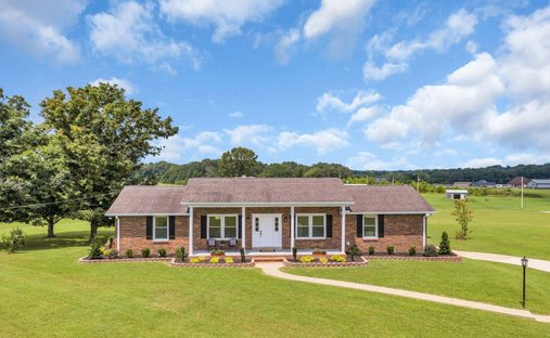 House in Burns, Tennessee, United States 1
