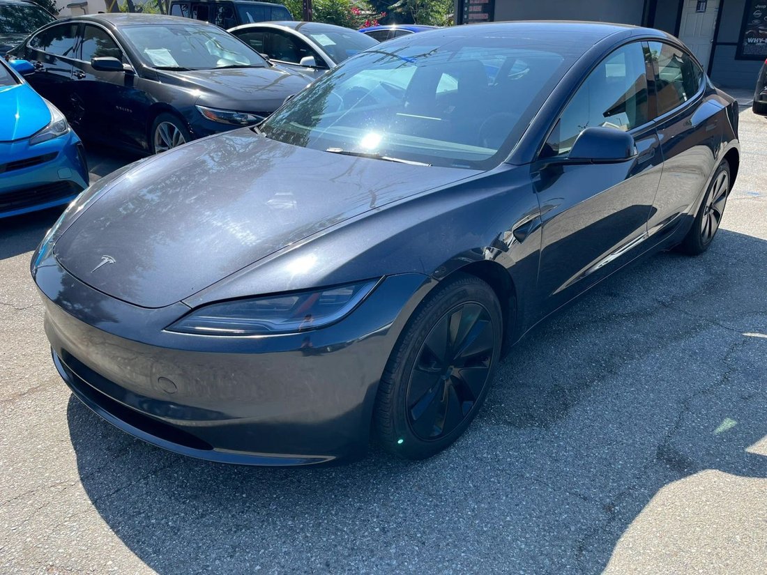 Sedan in Fontana, CA, United States 1 - 18666657